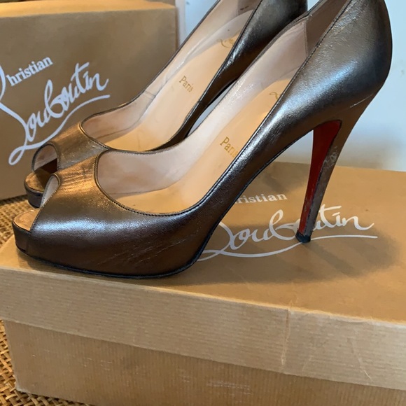 Christian Louboutin heels - Picture 3 of 7
